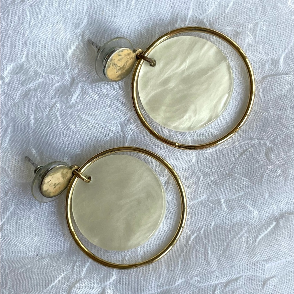Loft Gold & White Earrings